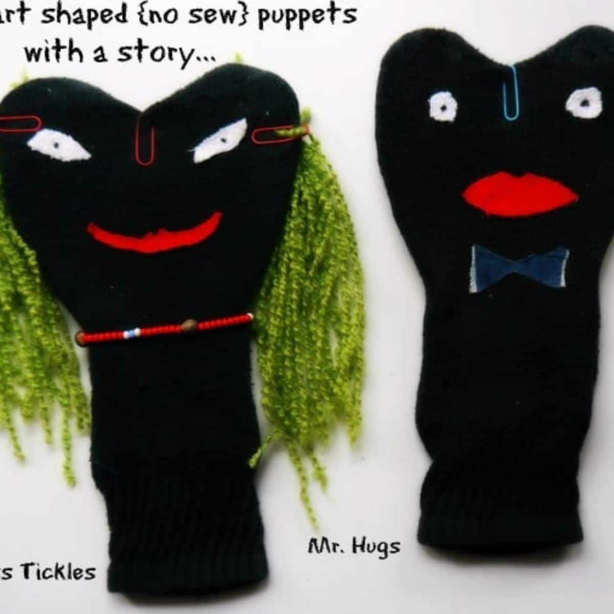 Twp cheesy and easy sock puppets.