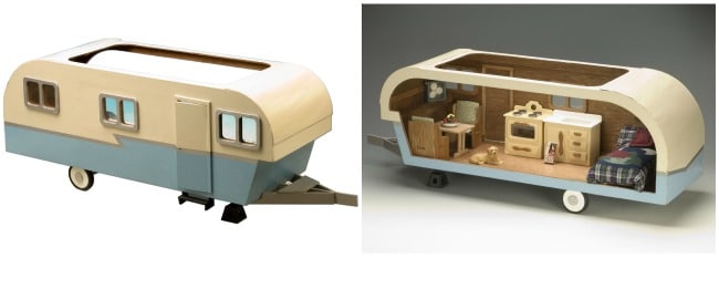 2 images of trailer dollhouses.