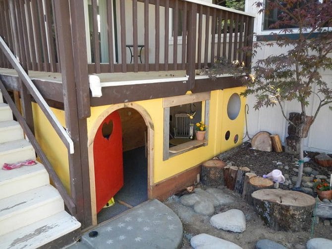playhouse under the deck