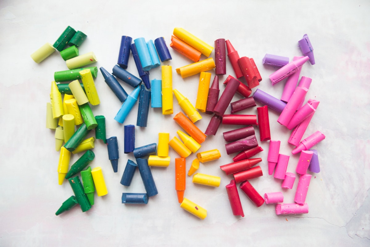 Multi-colored glitter crayons