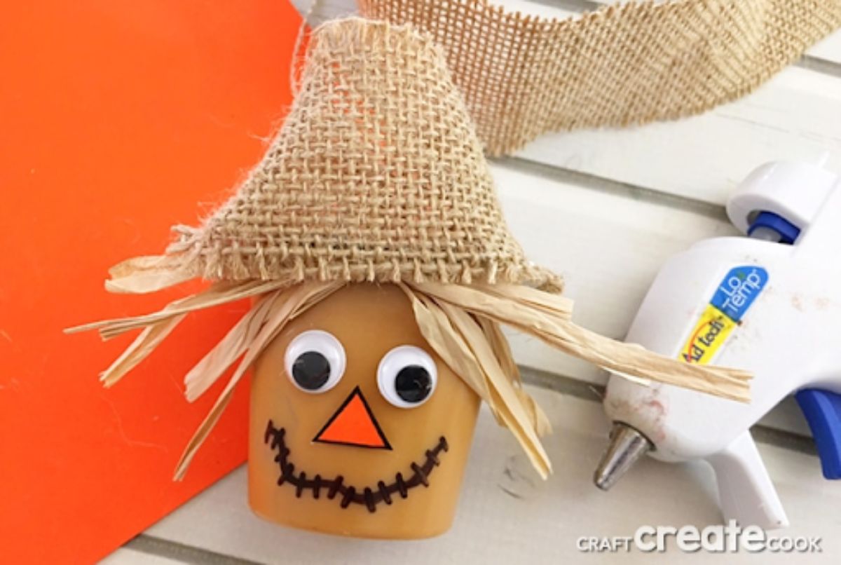 Pudding Cup Scarecrow Heads