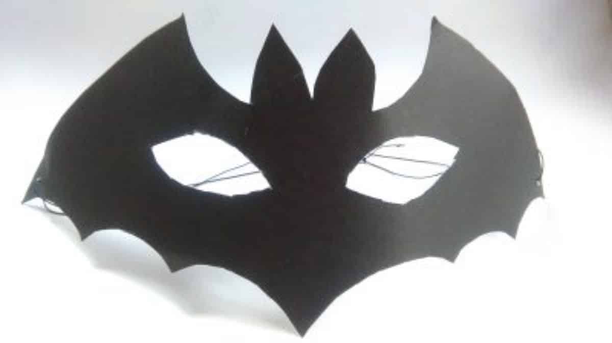 Make A Bat Mask