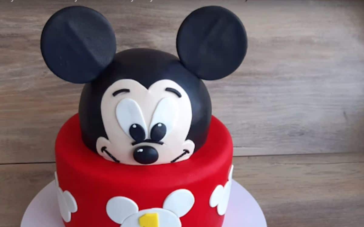 Simple Mickey Birthday Cake