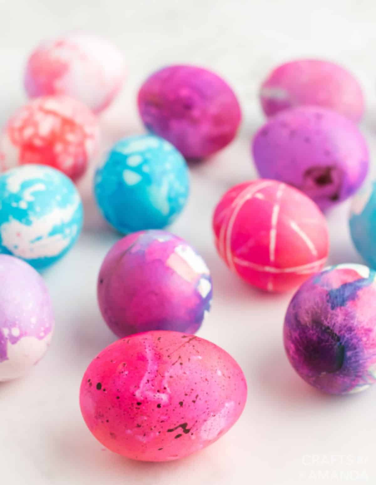 Decorate Cool Easter Eggs